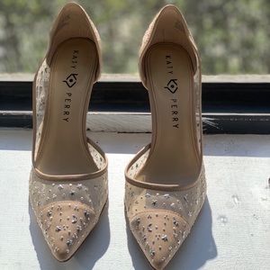 Katy Perry nude studded pumps size 8 3 1/2 in heel